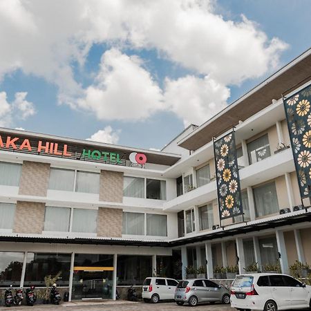 Neo Cempaka Hill Hotel Джембер Экстерьер фото